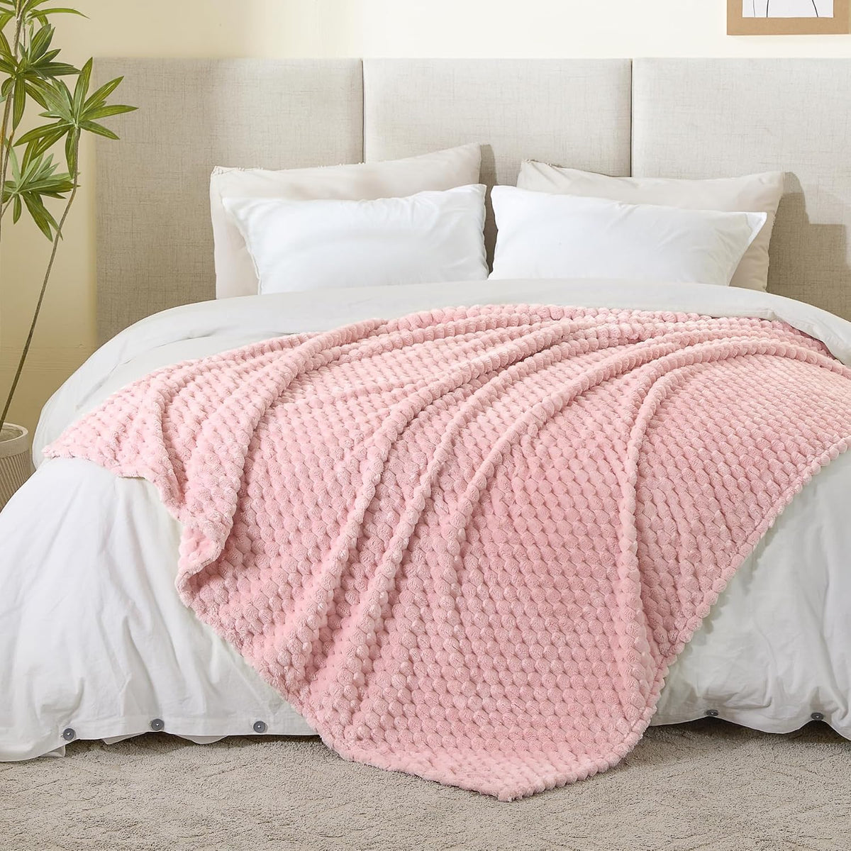 Pink Throw Blanket for Couch, Soft Cozy Gifts for Women, 50 * 60