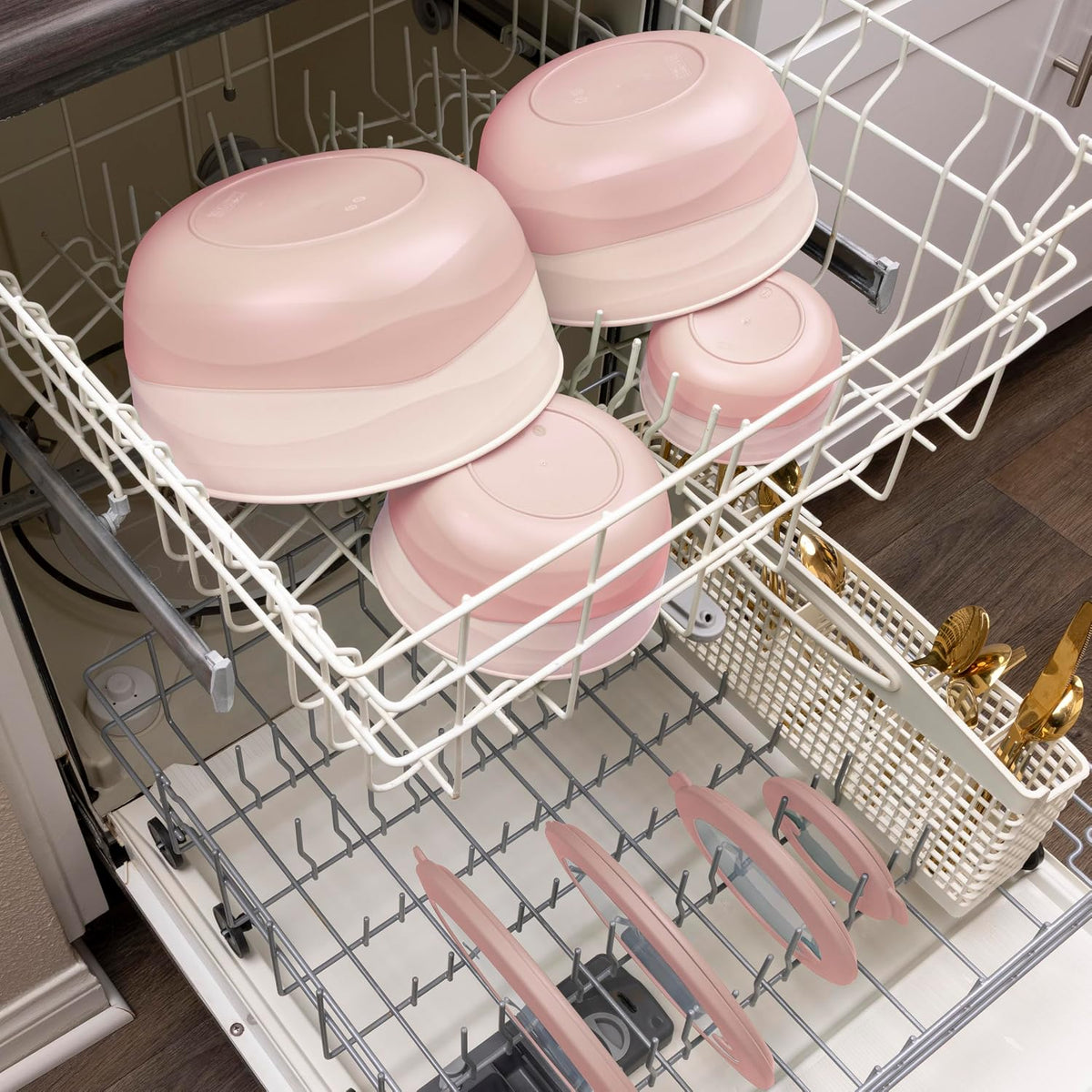 Pera Plastic Mixing Bowls with Lids - 8-Piece Airtight Leak-Proof Nesting BPA-Free Prep Bowl Set for Kitchen & Food Storage, Large 4200ml Capacity, Microwave & Dishwasher Safe (Pink)