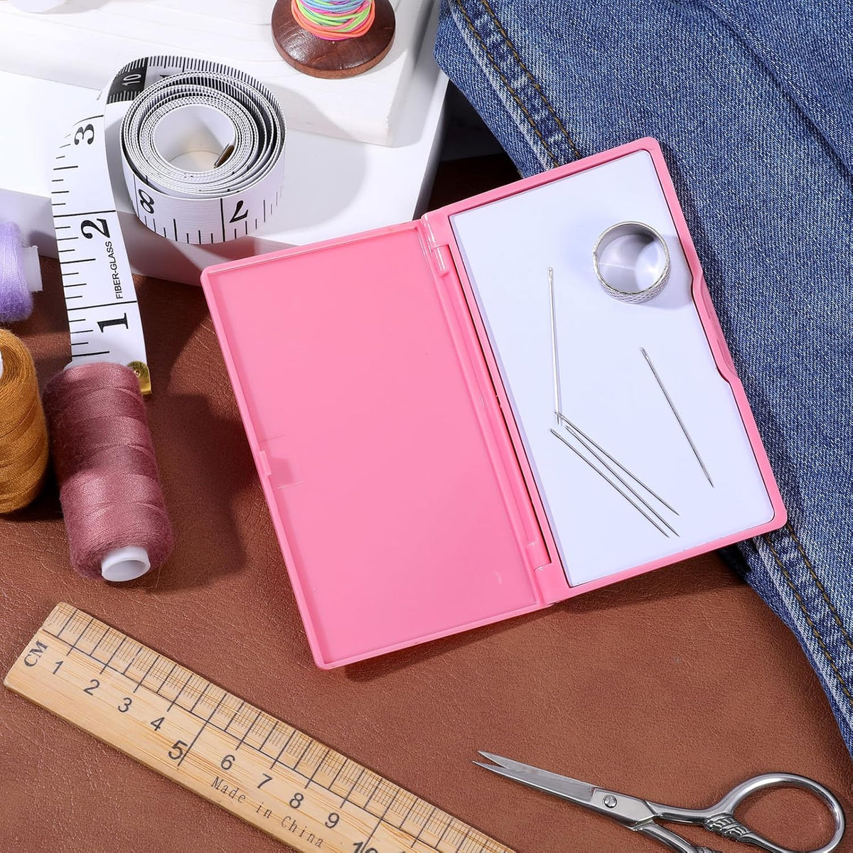 Magnetic Needle Case, Sewing Needle Holder Rectangle Magnetic Needles Holder Portable Sewing Needles Box Sewings Needled Storage Box Sewings Supplies Organizer for Pin Holders (Pink)