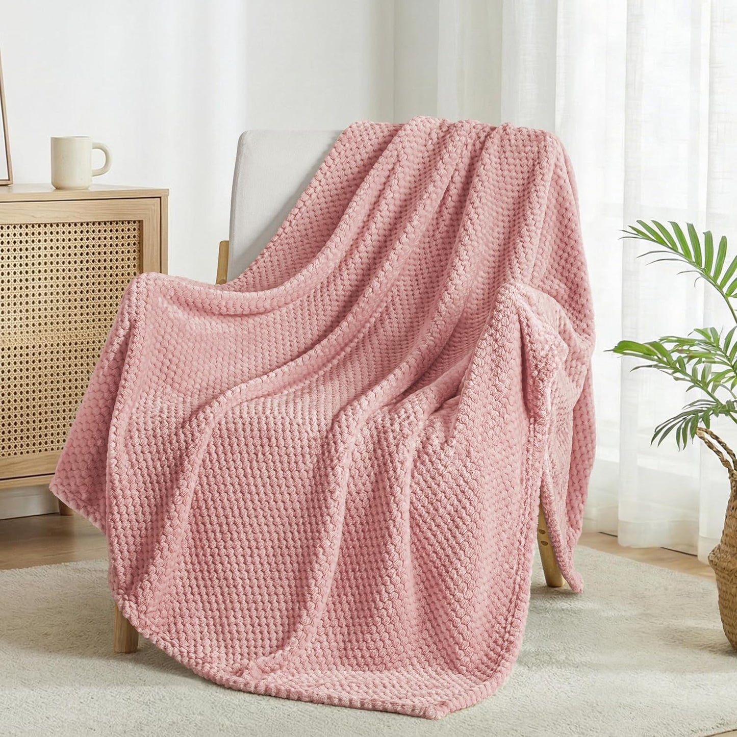 Exclusivo Mezcla Fleece Throw Blanket Extra Large, Super Soft and Warm Blankets for Couch, Sofa and Bed Waffle Textured, Cozy, Fuzzy and Lightweight (Dusty Pink, 50x70 Inches)