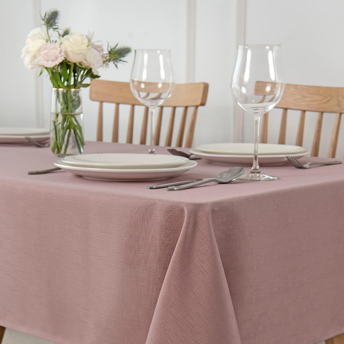 Faux Linen Textured Rectangle Tablecloth Water Resistant Wrinkle Free Spill-Proof, Soft Table Cloth for Dining Room Decoration, Banquet Parties Event Holiday Dinner, 60 x 84 Inch Dusty Pink