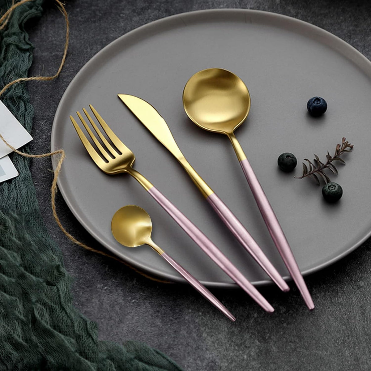 24-Piece Gold and Pink Flatware Set, Stainless Steel Cutlery Set for 6, Includes Knives, Forks, Spoons, Modern Home Dinnerware Tableware Set
