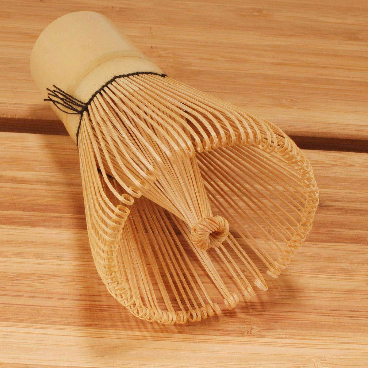 Matcha Tea Bamboo Whisk And Ceramic Rest 2 Piece Set - Pink Holder