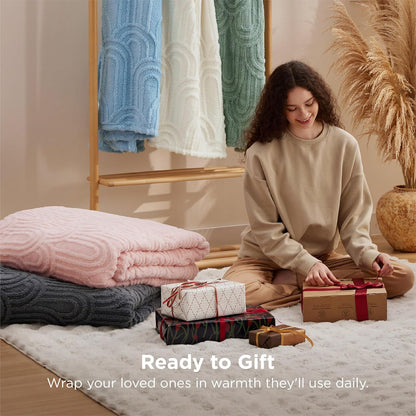 Bedsure GentleSoft Fleece King Size Blanket for Bed - Super Soft & Cozy, Fluffy Blankets for Women & Girls, Ideal for Sofa & Couch, Pink, 108x90 Inches