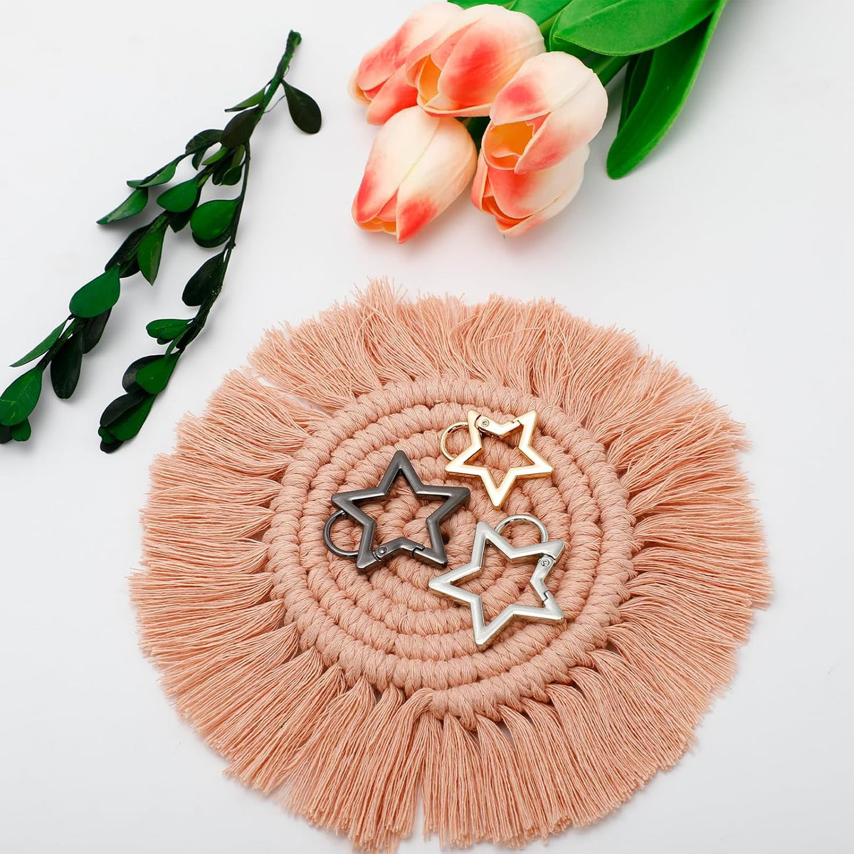 4 PCS Handmade Boho Coaster, 100% Cotton Woven Macrame Absorbent Coasters for Drinks, Heat Resistant Cotton Coasters for Coffee Table, Desk Kitchen Dining Room, Housewarming Gift (White & Pink)