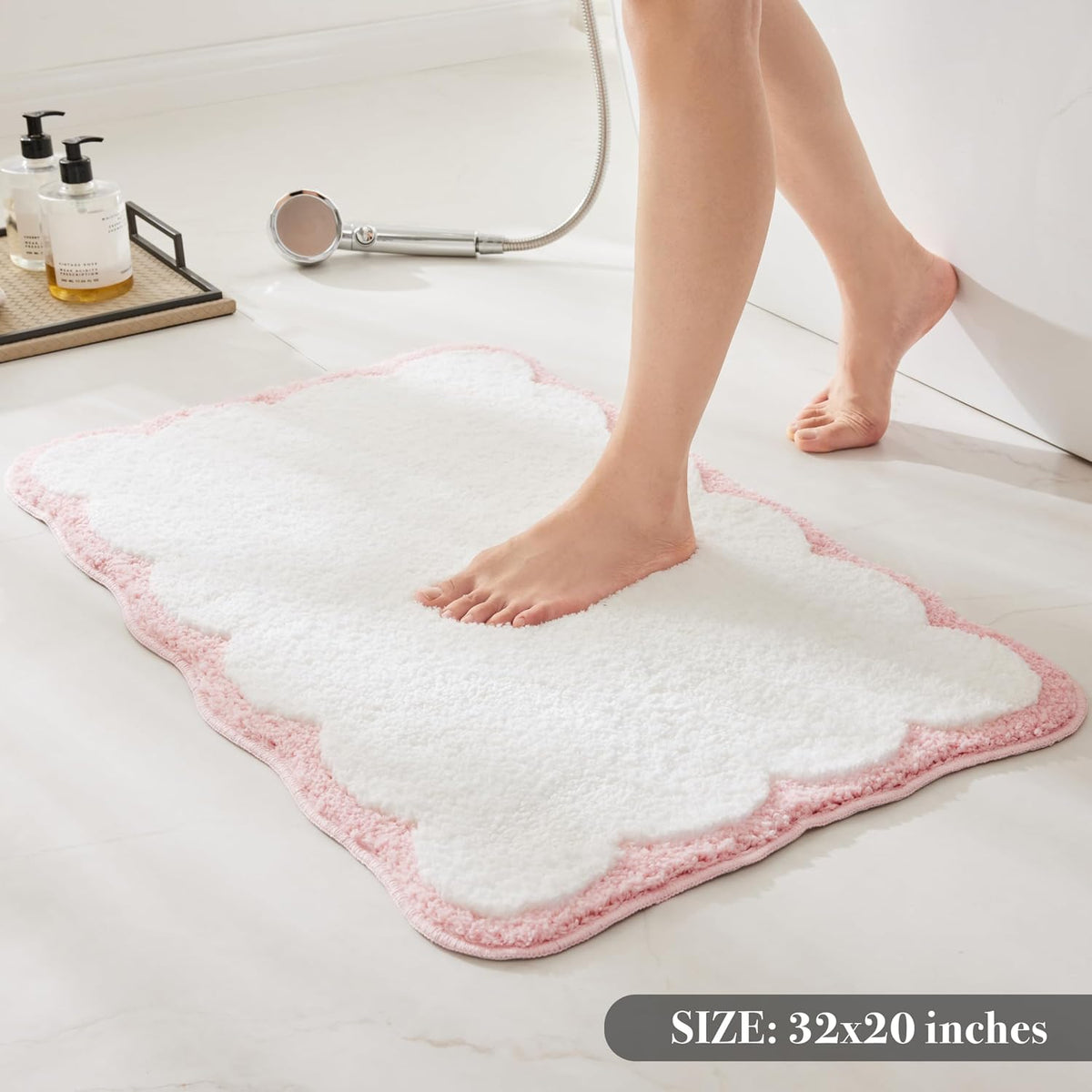 Luxury Microfiber Bathroom Rugs, White Bath Rug with Pink Scalloped Piping Cute Aesthetic Girly Bath Mat for Women's Bathroom, Tub, Floor Carpet, Sink, Shower, Anti Slip, Absorbent, 32x20