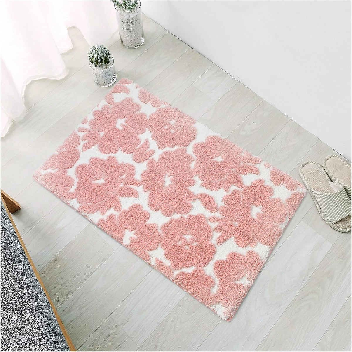 Pink and White Bathroom Rug, Tufted Flower Bath Mat for Bathroom with Non Slip TPR Backing, Quick Dry Microfiber Surface, Soft and Super Water Absorbent Bath Rug, 31x20Inch