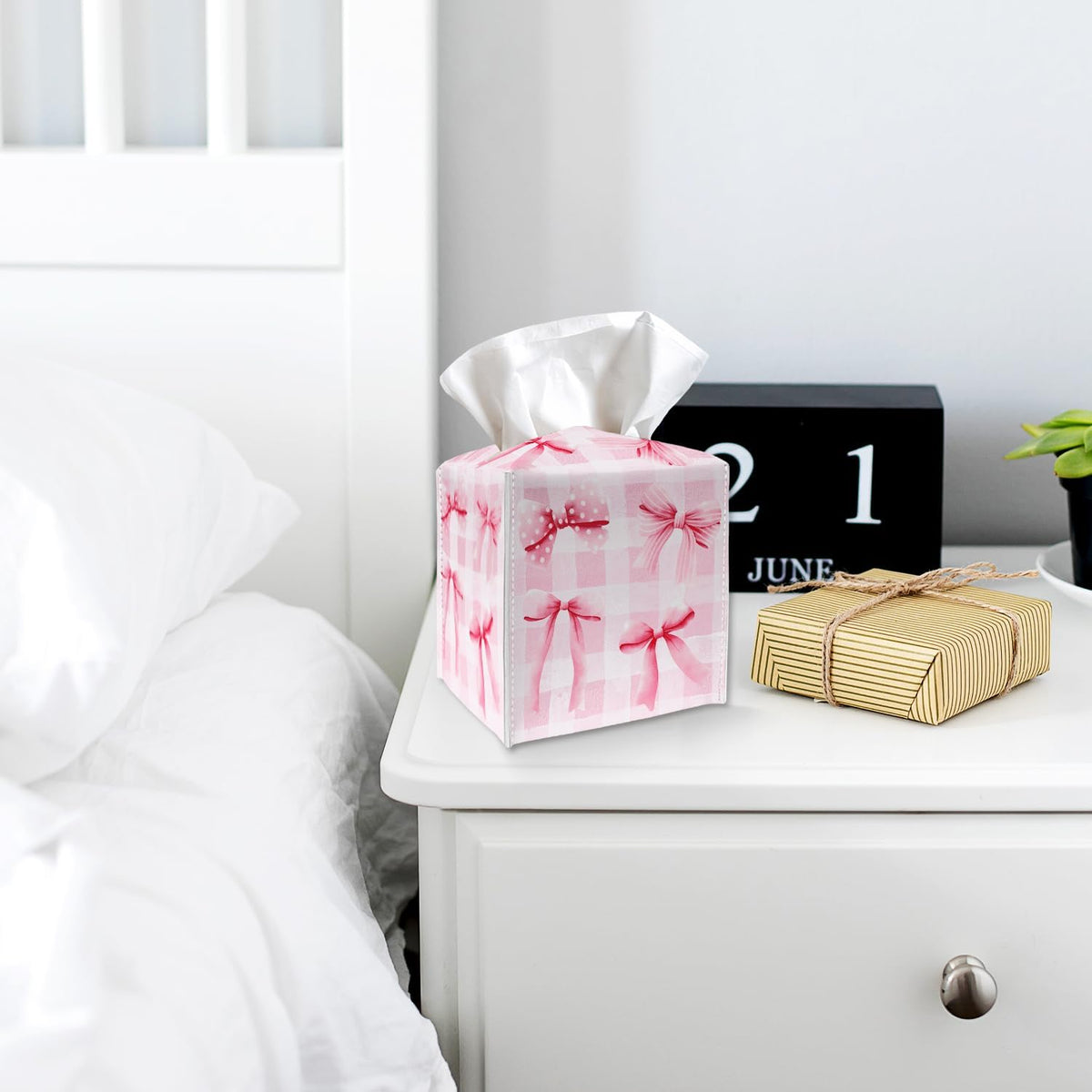 Tissue Box Cover Holder - Pink Bows Checkerboard PU Leather Tissue Box Cover with Bottom Belt, Square Facial Paper Organizer for Tabletop, Bathroom, Kitchen, Car & Office -046