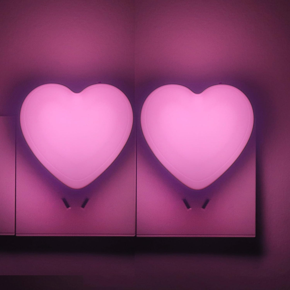 LED Night Lights Plug into Wall 2 Pack,Cute Pink Heart Plug in Night Light with Auto Dusk to Dawn Sensor, Ideal Gift Nightlight for Girls Kids Bedroom Bathroom Hallway Room Decor