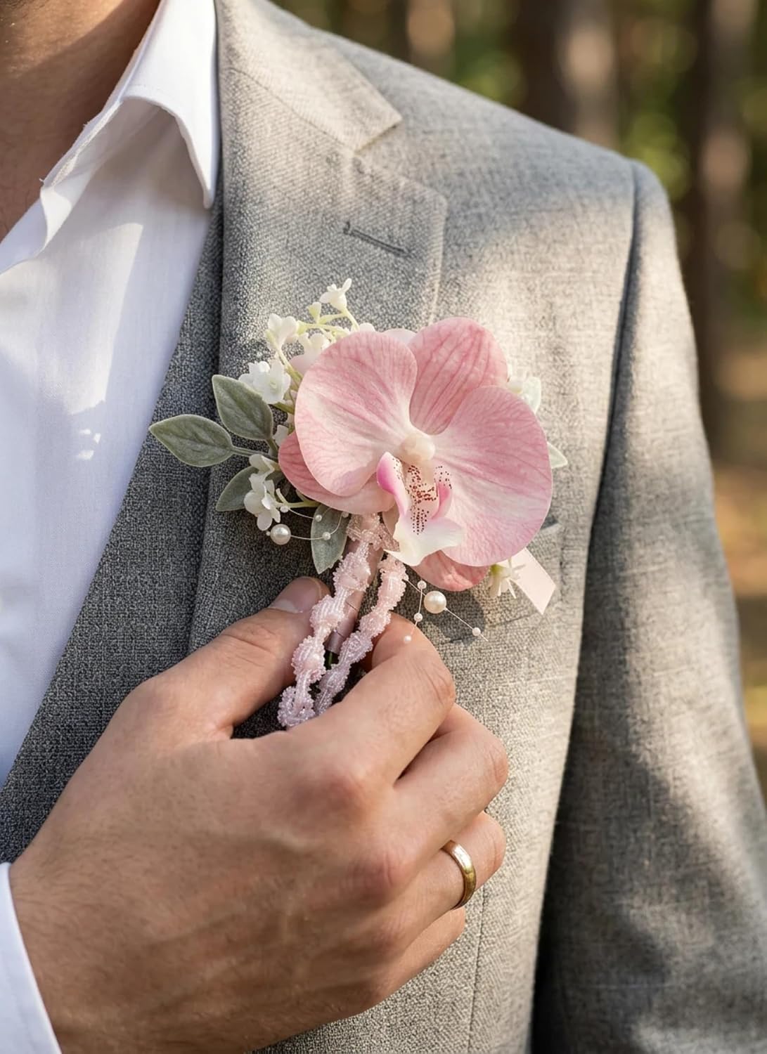 Pink Boutonniere and Corsage Set, Wedding Boutonniere Wrist Corsages Kit for Groom Groomsmen Bride Bridesmaid, Boutonnieres and Corsage Wristlet for Men Women Prom Party