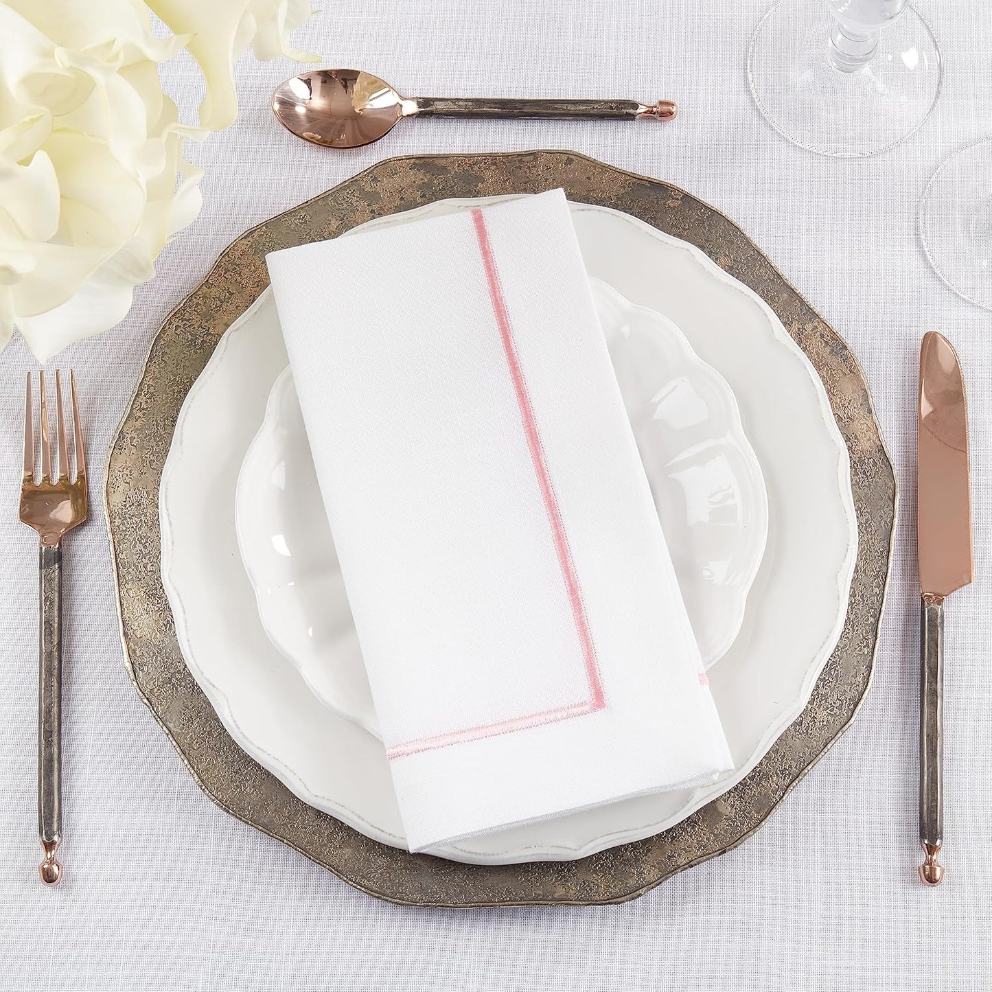 Saro Lifestyle Embroidered Line Design Napkin (Set of 4), 20"x20", Pink
