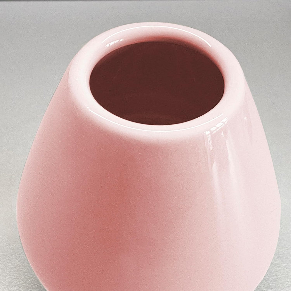 Matcha Whisk Holder – Ceramic Chasen Stand for Bamboo Matcha Whisk, Japanese Tea Set Accessory (Pink)