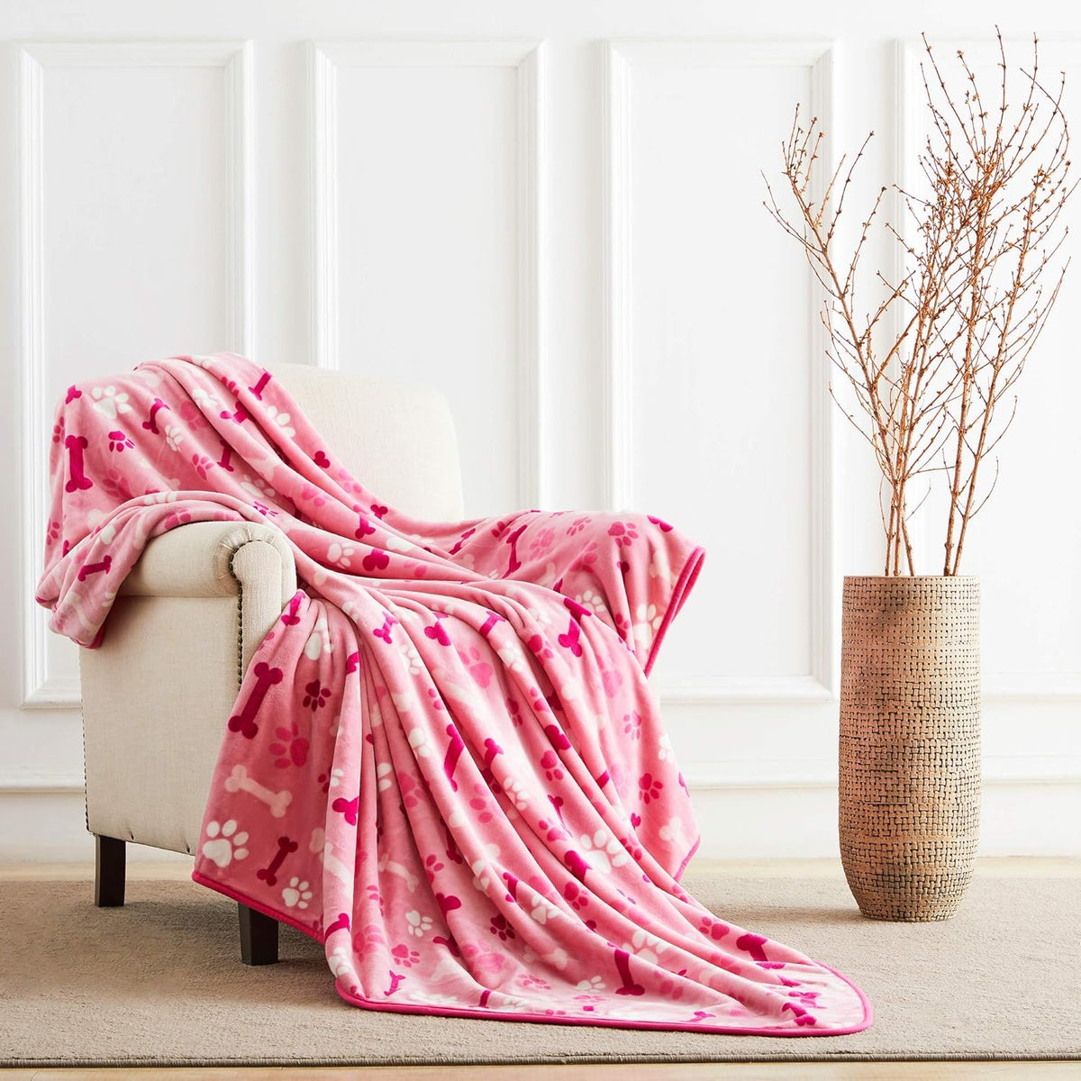 Luxurious Dog Blanket, 350 GSM Super Fuzzy Microplush Fleece Pet Blankets for Small Medium Large Dogs and Cats, Pink Paw and Bone, 32" x 24"