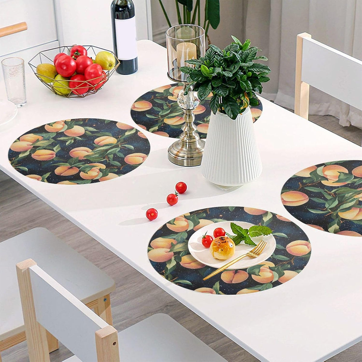 Peach Pattern Round Placemats, 1 Pack Heat Stain Scratch Resistant Table Placemats, Easy to Clean Table Mats for Dining Table 15.4 in