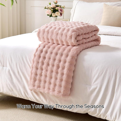 3D Bubble Fleece Blanket - Ultra Soft Fluffy Pink Throw Blanket for Couch, Lightweight Cozy Throw for All Season, Adults Women Kids(Pink, 50"x60")