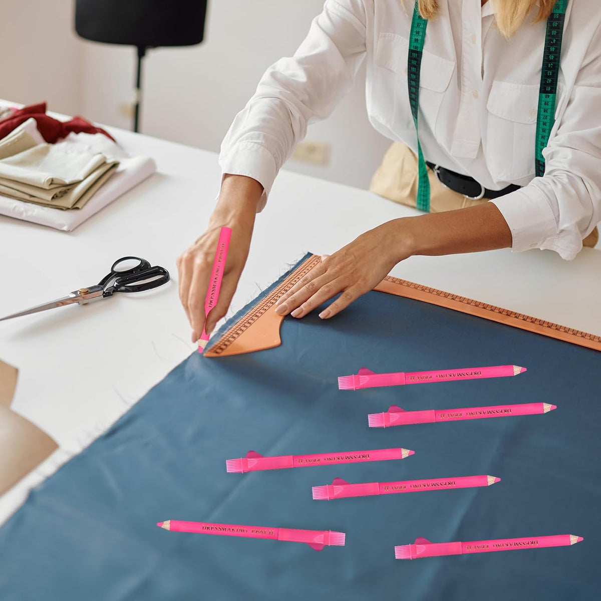 7pcs Fabric Markers for Sewing, Water Soluble Sewing Fabric Pencils with Tip Caps Tailors Chalk Tracing Supplies for Quilting Tailoring Embroidery Dressmakers DIY Crafts (Pink)