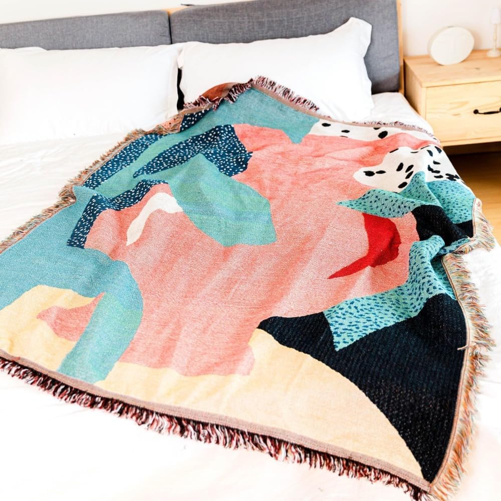 Throw Blanket for Chair Sofa Camping Blanket Multifunctional Tapestry Decorative -Reversible Comfy Breathable All Seasons Couch Bedroom Decor (Pink)