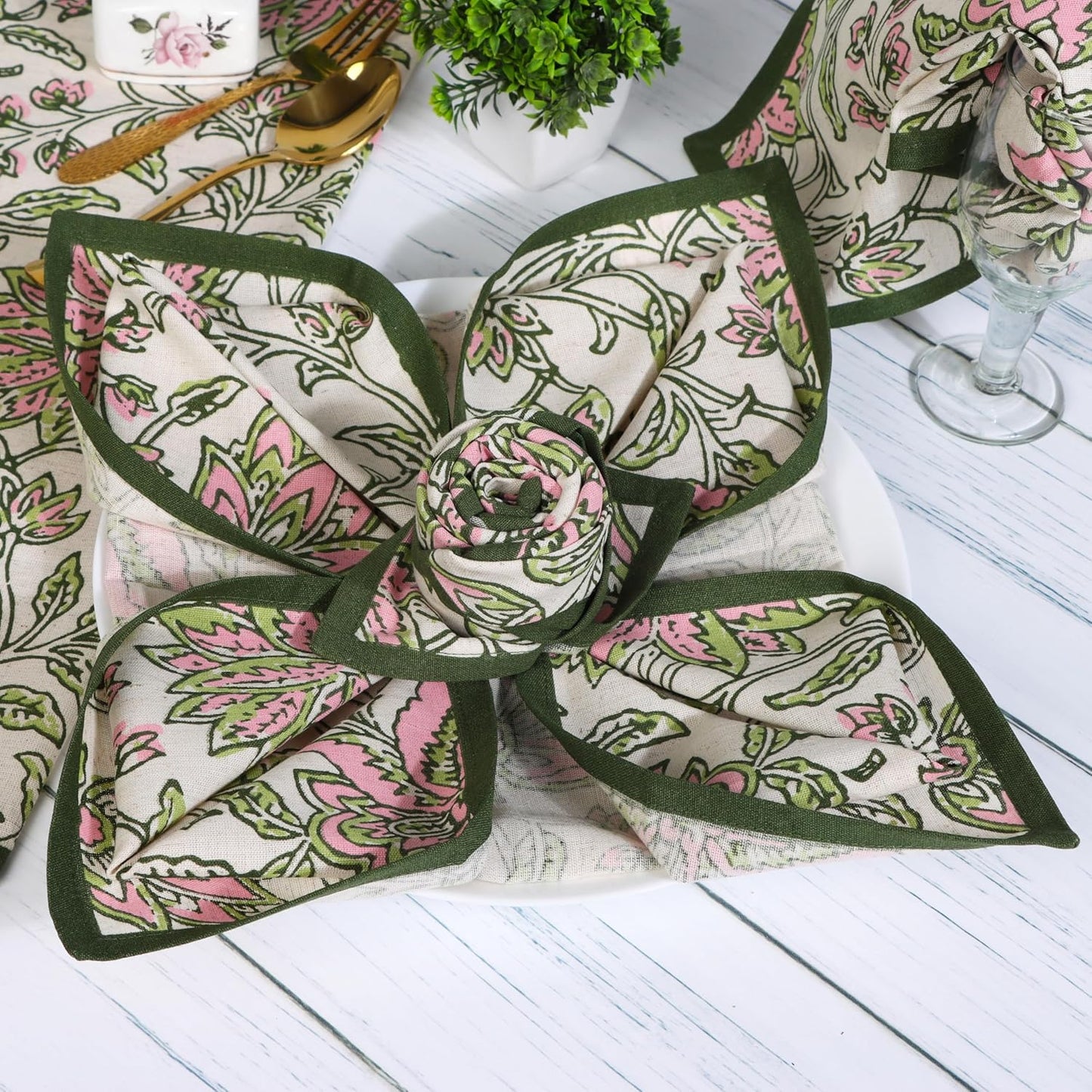 FINGERCRAFT Cloth Napkin Set of 4 Cotton Linen Blend Mitered Corner Printed Table Napkins Washable and Reusable Dinner Cloth 20x20In Summer Block Pink