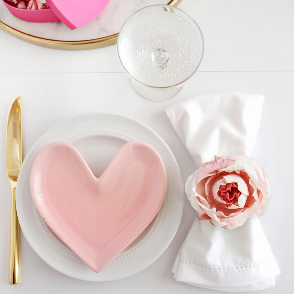 Pearl Napkin Rings Set of 6, Rustic Rose Napkin Rings Flower Dinner Napkin Holder for Mother's Day,Wedding,Dinners,Parties Table Decoration (Pink Rose)