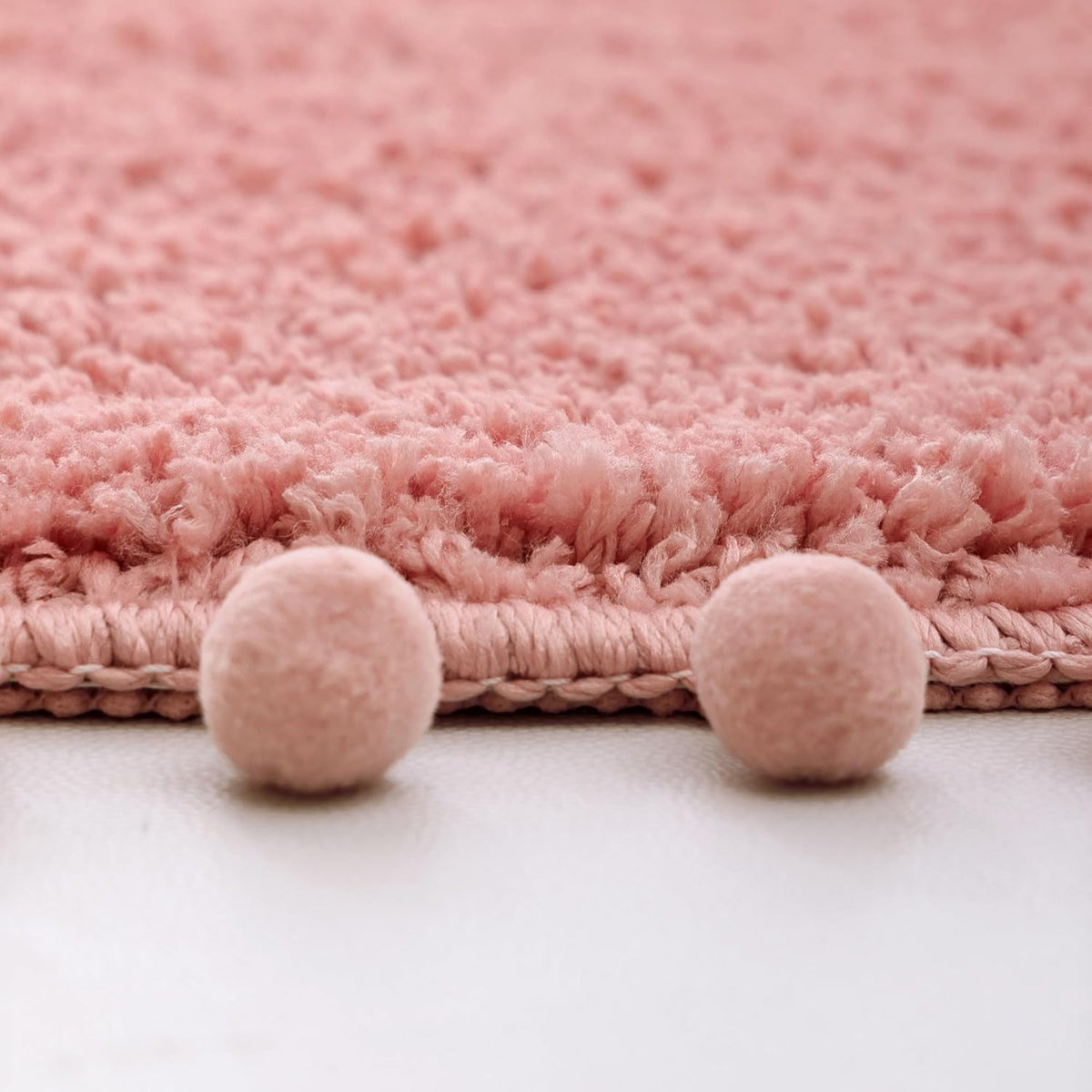 Oval Rug for Bathroom, Cute Boho Bath Mat with Pom, Dusty Pink