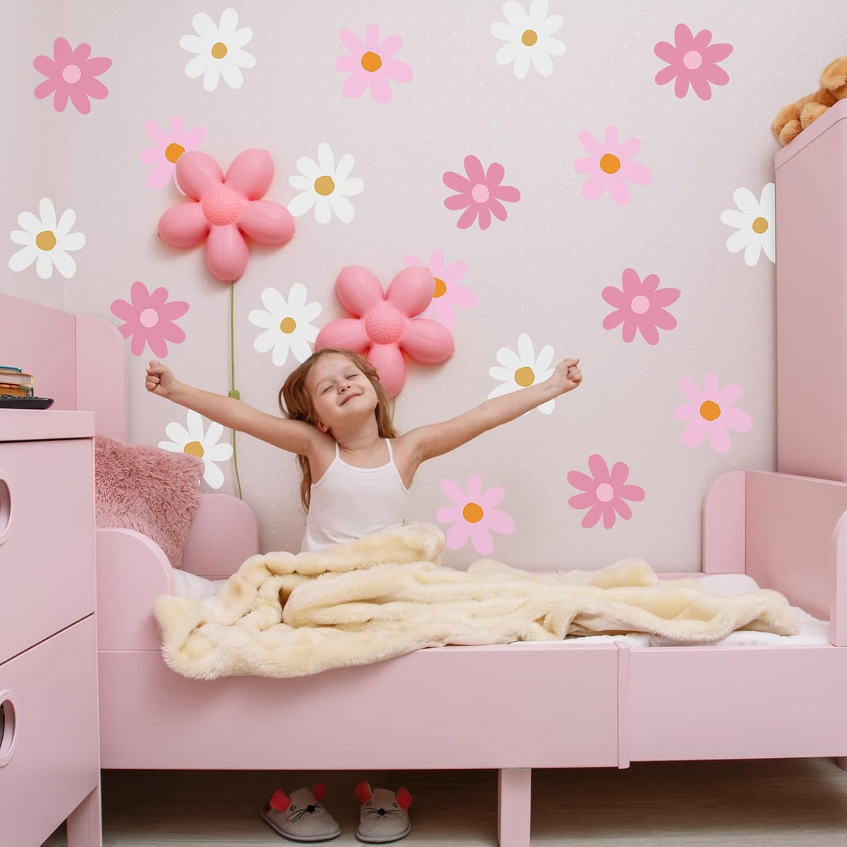 6 Sheet Daisy Decals for Wall, Pink, White