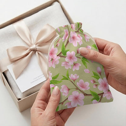 Victoroes Spring Peaches Drawstring Gift Bags 10 Pcs 5" x 7" Small Peaches Flowers Green Gift Bag Reusable Fabric Wrap Bags for Wedding Party Birthday Holiday