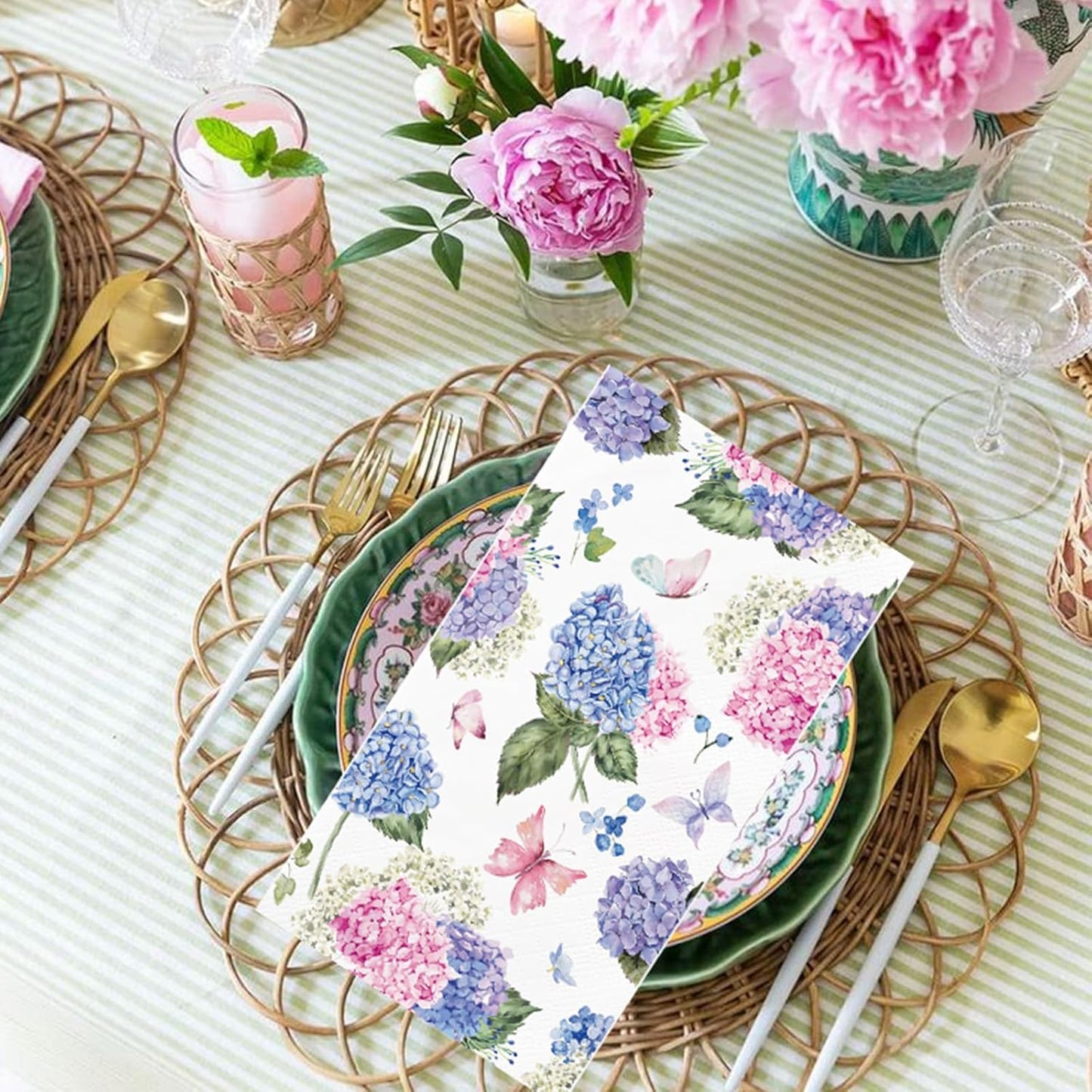 100PCS Hydrangea Paper Napkins 3 Ply Disposable Hand Towels for Bathroom Pink Purple Butterfly Flowers Guest Napkins Decorative Dinner Napkins for Wedding Birthday Spring Summer Tea Party
