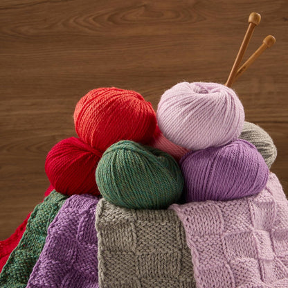 100% Merino Wool Yarn, 3-Ply Luxurious and Soft Yarn for Hand Knitting & Crocheting (Pink,1Ball)