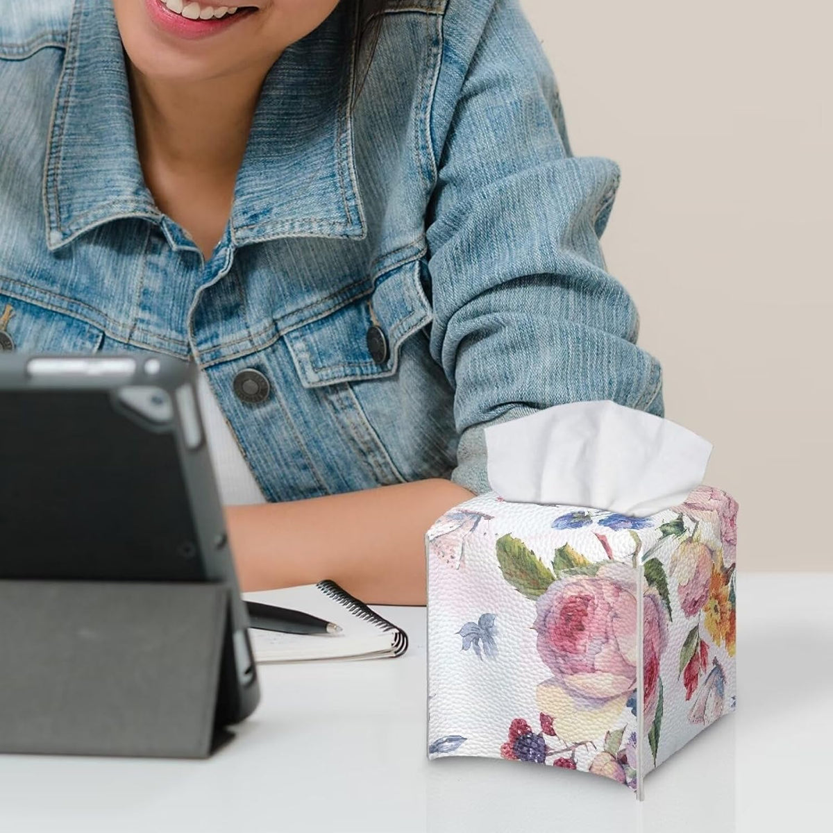 Pink Flower Tissue Box Holder Square Tissue Box Cover Facial Tissue Box Covers Cube Napkin Organizer Dispenser for Bedroom Office Bathroom Decor