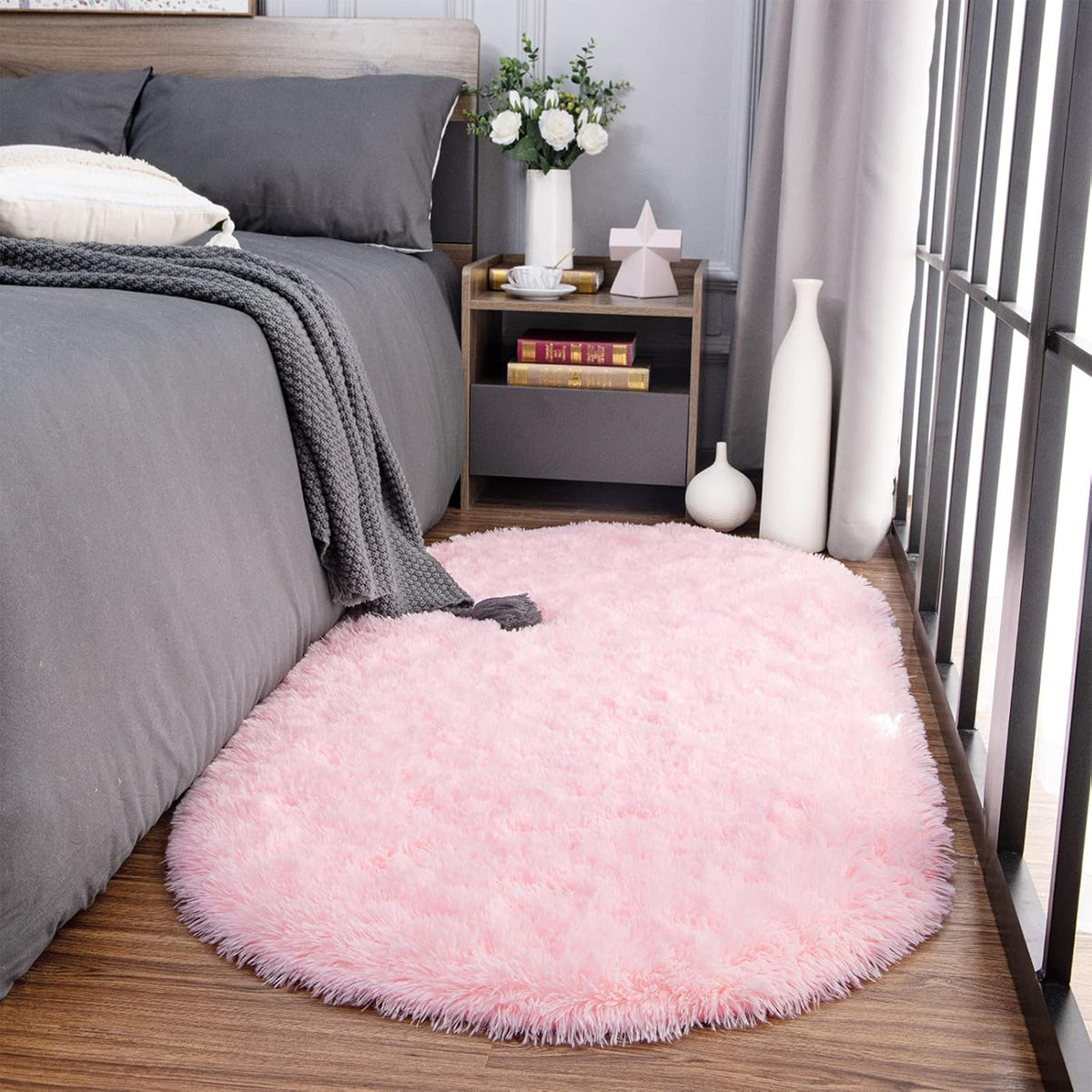 Noahas Fluffy Pink Rugs for Bedroom Girls,2'X5' Oval Throw Rug for Kids Room,Shag Hallway Runner Rug,Small Soft Shaggy Bedside Non-Slip Plush Nursery Dorm Carpet Home Decor Aesthetic