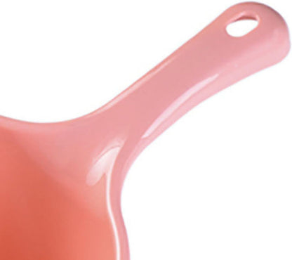 Plastic Water Ladle, Large Capacity Bath Scoop for Kids Lightweight Water Dipper for Bathing Hair Washing Watering Flowers Multipurpose Bathroom Kitchen Scoop with Hanging Hole (Small Pink)