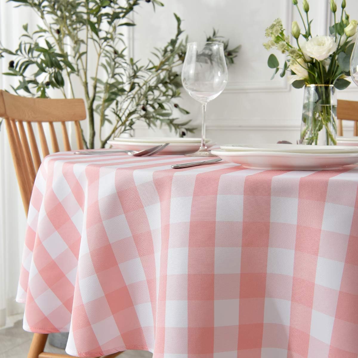 Round Checkered Tablecloth Spillproof Wrinkle Free Heavy Weight Gingham Table Cloth for Circular Table Cover Buffalo Plaid for Buffet Banquet Parties Holiday Dinner 70 Inch Pink and White