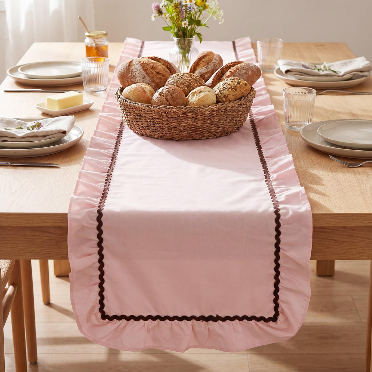 1 Pack Ruffle Table Runner 90 x 16'' Farmhouse Scalloped Pleated Table Runner Cotton Scalloped Long Dresser Scarves for Dining Room, Wedding, Kitchen Rustic Home Decor(Solid,Pink)