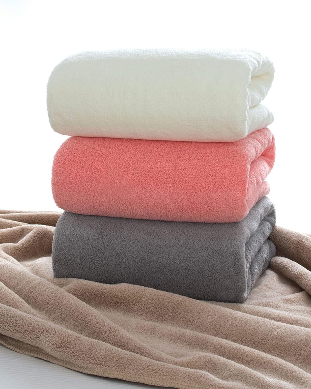 Towels 3 Piece Very Soft Microfiber Bath Towel Set Super Absorbent Light Quick Dry and Durable, 55" L x 27" W, 3 Pack Pink Red