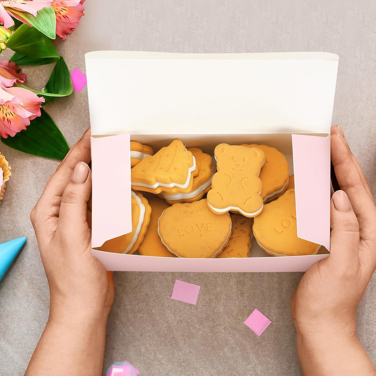 36 Pcs Pink Bakery Boxes 5.5 x 2.76 x 1.77 Inch Cookie Boxes Pastry Box for Cupcakes, Desserts, Cookies, Candies Donuts Cookie Containers for Party Favor and Gifts