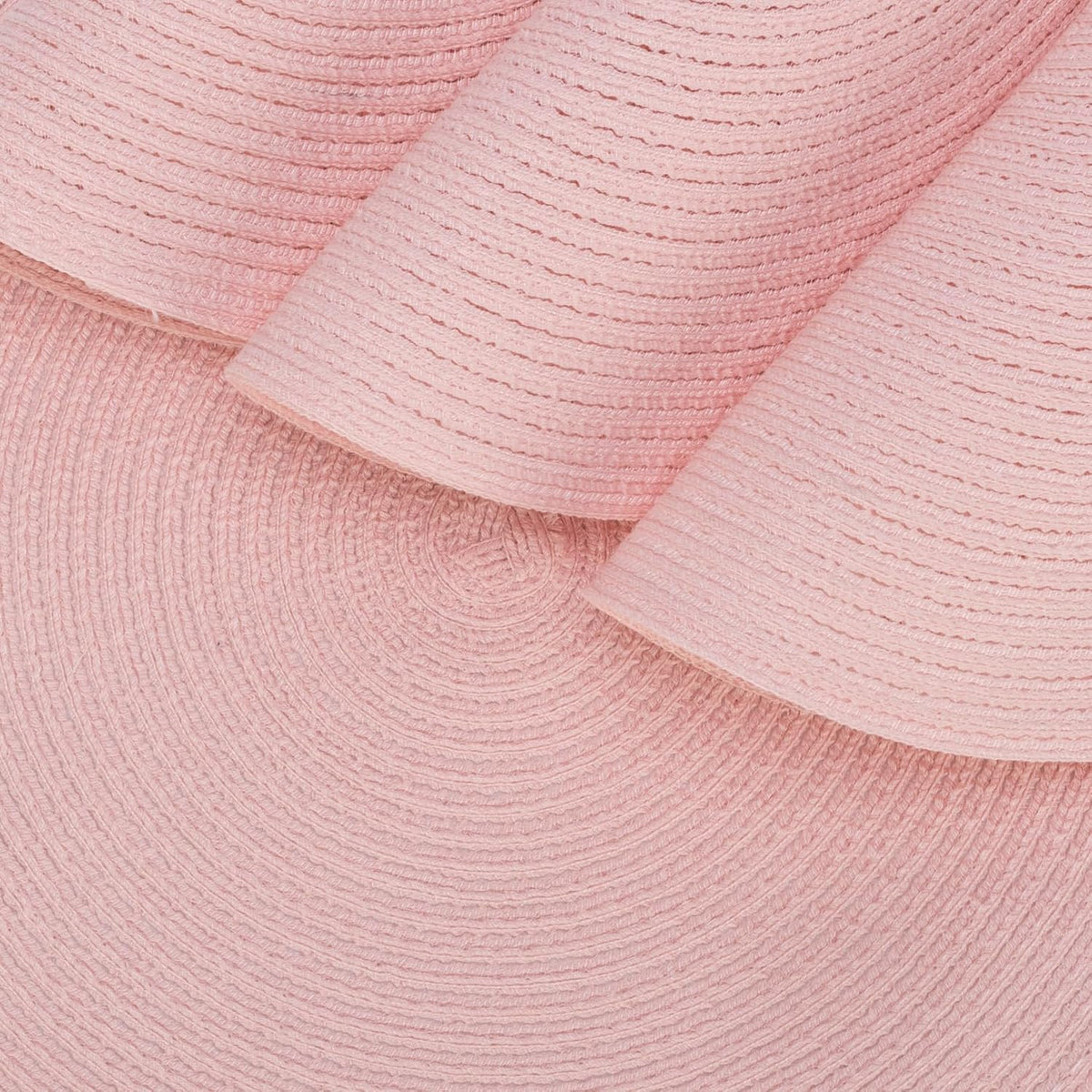 15 Inch Round Braided Placemats Set of 4, Washable Cotton Polyester Table Mats, Heat Resistant Non-Slip Place Mats for Kitchen Dining Table Decor (Pink,4pcs)
