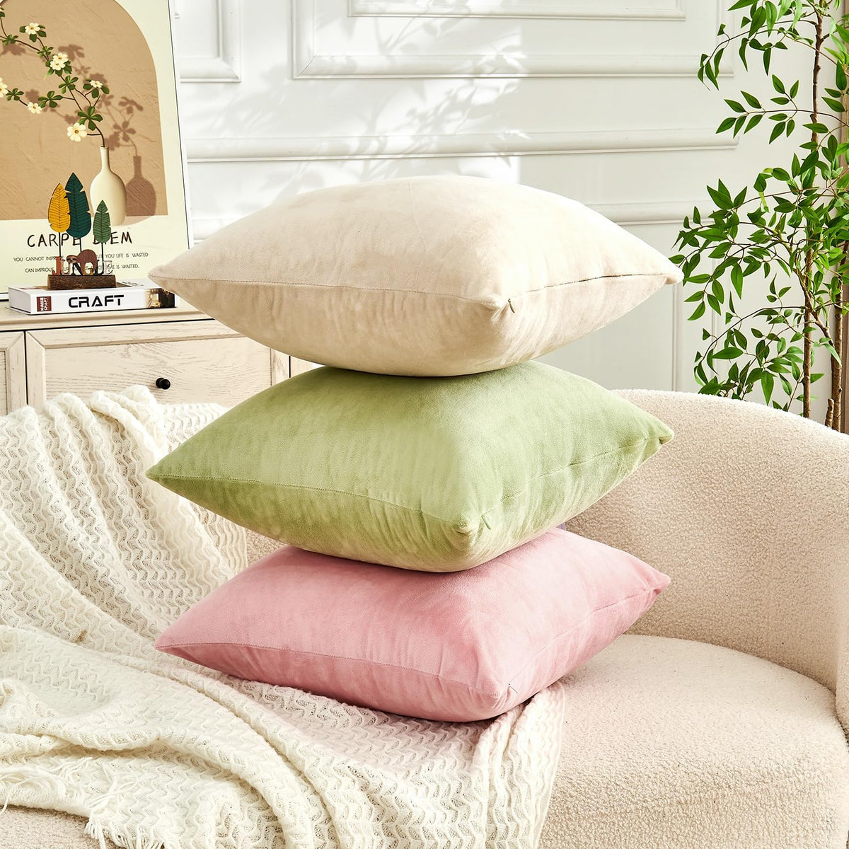 Throw Pillow Covers Pink Set of 2 18x18 Inch Pillow Covers, Soft Velvet Cute Decorative Pillowcases for Couch Sofa Bed, Home Boho Decor, Modern Cushion Covers