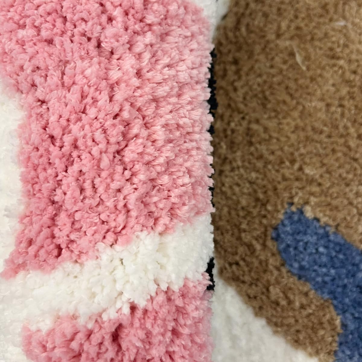 Pink Round Tufted Rug Soft Thick Plush Educational Non-Slip Durable Easy Clean Bedroom Friendly Global Decor (35.4X35.4 inch)