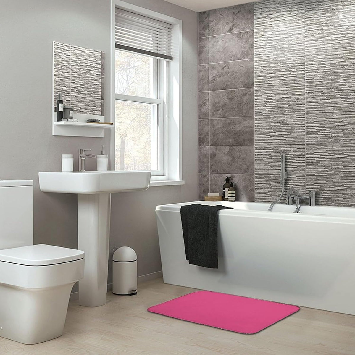 Solid Plain Pink Bathroom Rug, Non Slip & Soft Absorbent Bath Mat Carpets for Bathroom 20" x 32"