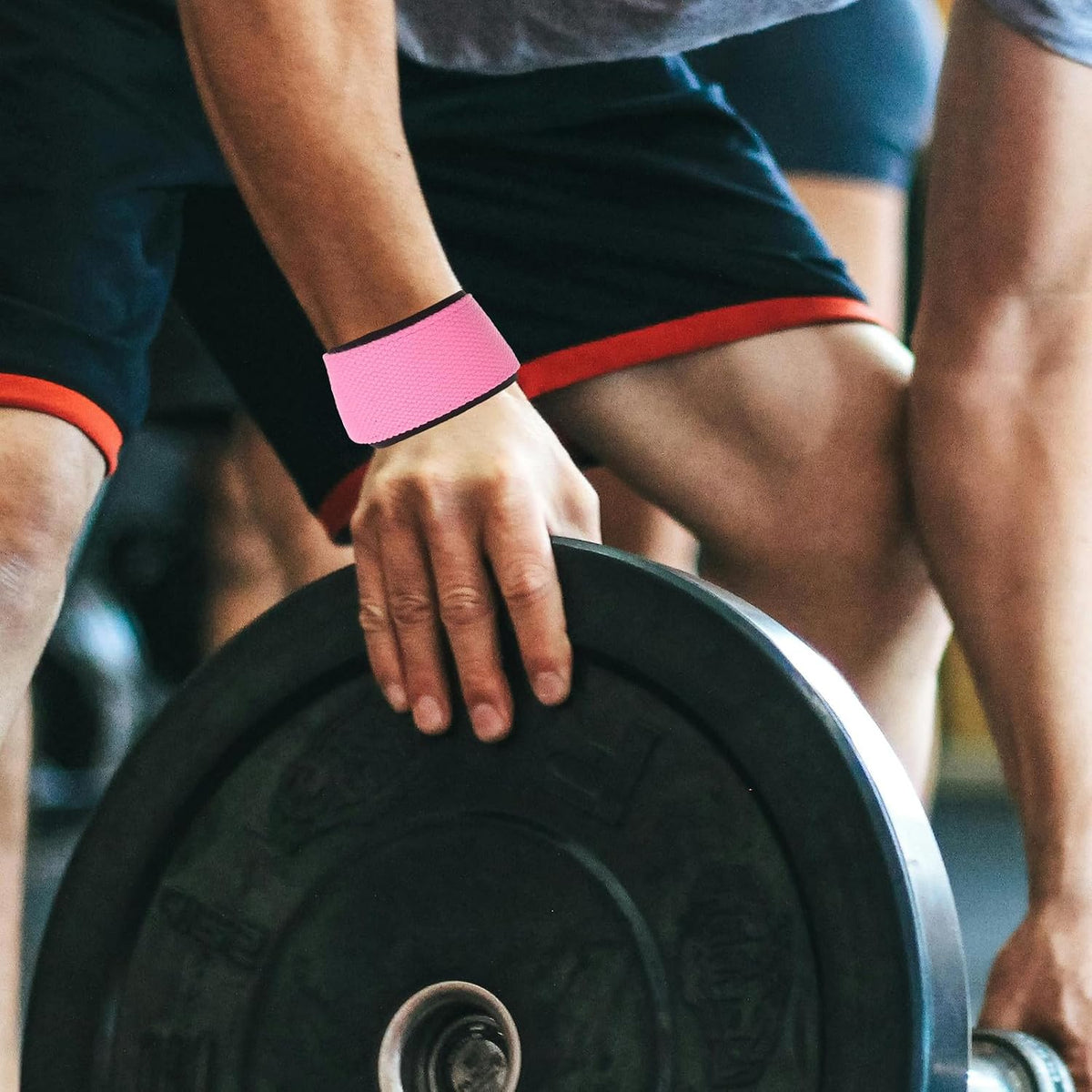 Wrist Strap Weightlifting Wraps 1 Pair Pink Silicone Anti-Slip Fitness Wrist Protector Grip Support for Gym Training and Deadlifting