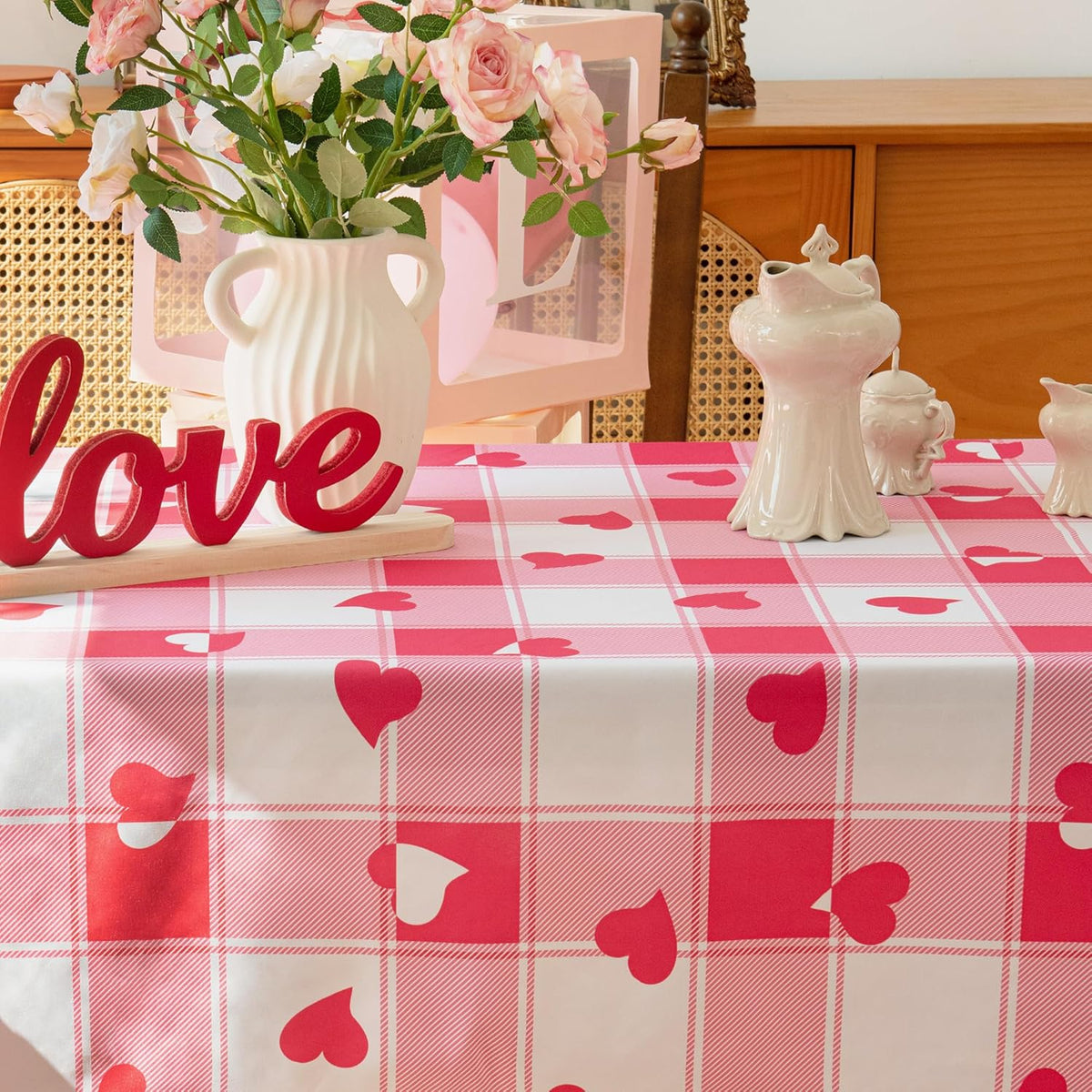 Checkered Round Valentine's Day Tablecloth - Waterproof, Wrinkle Resistant and Washable Gingham Table Cloth Decorative Table Cover for Party, Pink 60 Inch