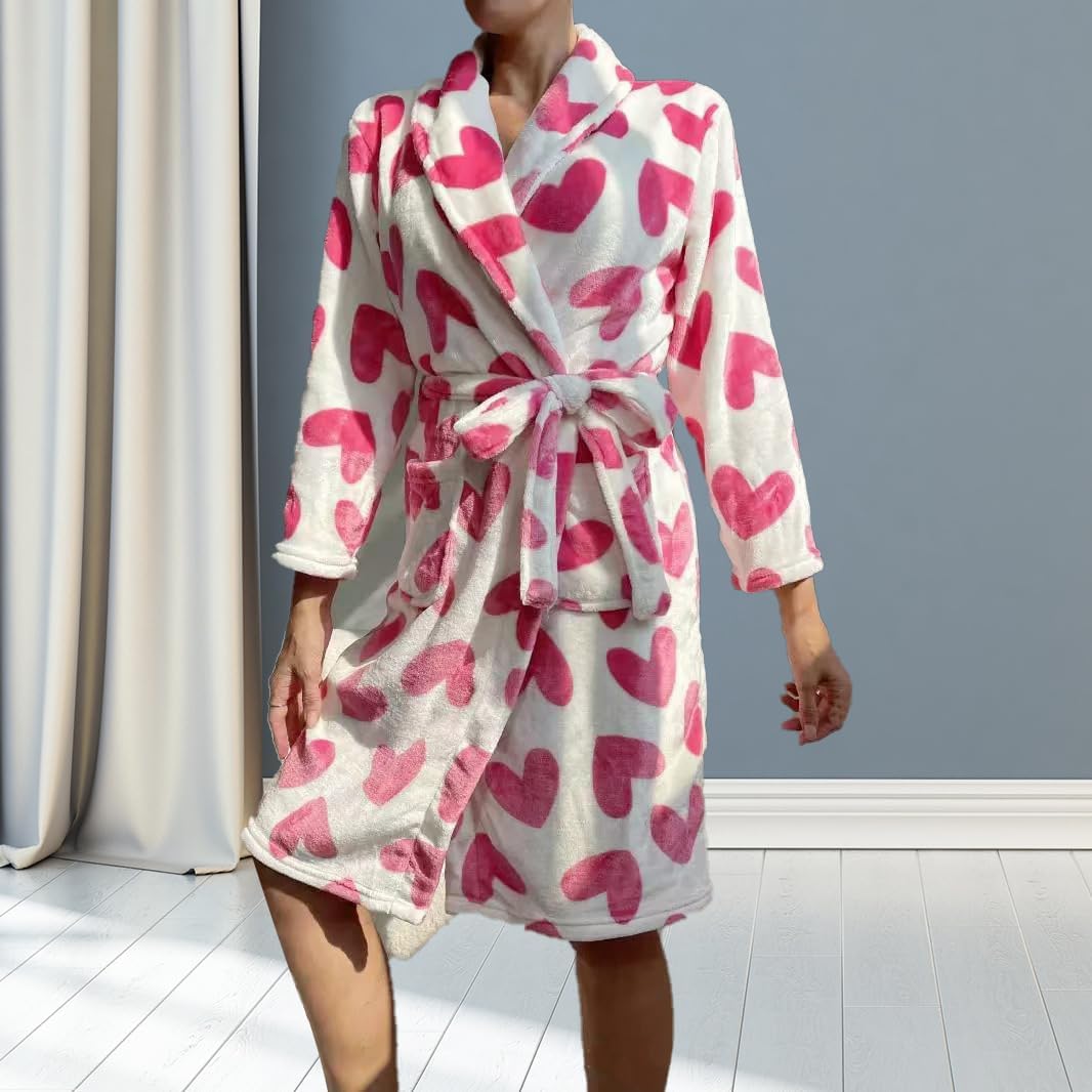Women Plush Robe Cute Hearts Partern Warm Coral Fleece Bathrobe with Pockets Ladies Loungewear Relaxing at Home