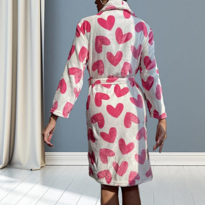 Women Plush Robe Cute Hearts Partern Warm Coral Fleece Bathrobe with Pockets Ladies Loungewear Relaxing at Home