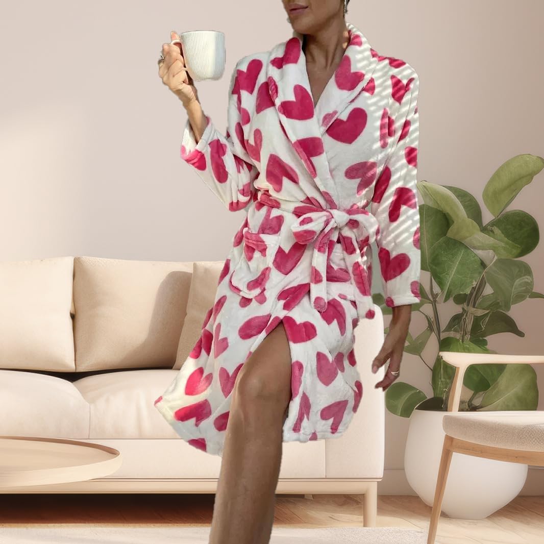 Women Plush Robe Cute Hearts Partern Warm Coral Fleece Bathrobe with Pockets Ladies Loungewear Relaxing at Home
