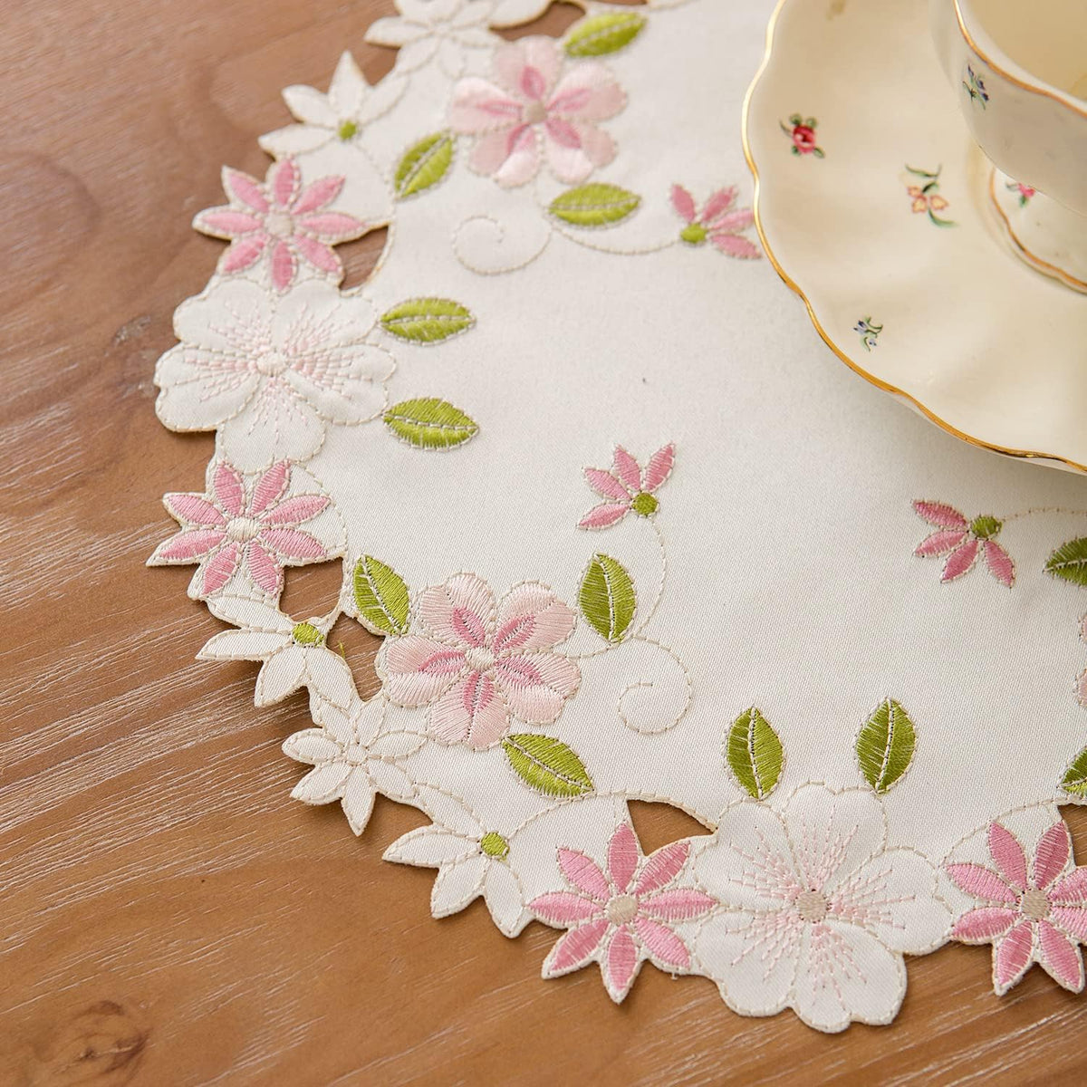 2pack Round lace Doilies,Yellow Blue Floral Cutwork Embroidered Placemats Vase Pads for Wedding Birthday Dinner Party Decor (Round11.8inch, Pink Flower)