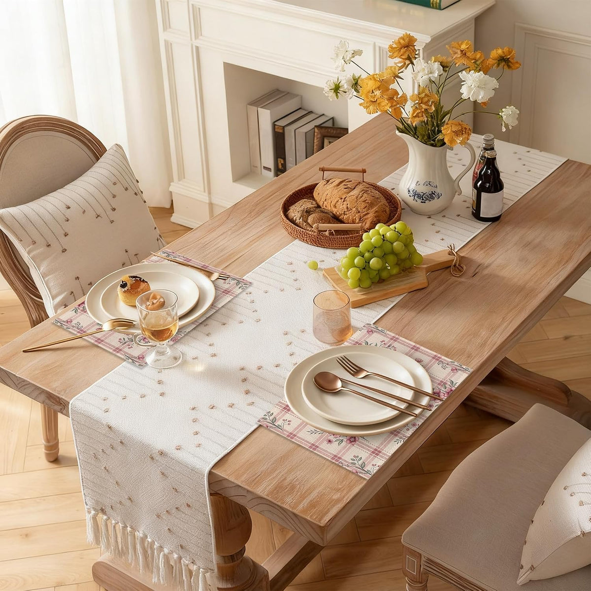 Placemats Set of 6, Cute Flowers Pink Linen Placemats 12x18 Inch, Heat Resistant Table Mats, Washable Non Slip Place Mats for Dining Table Kitchen Home