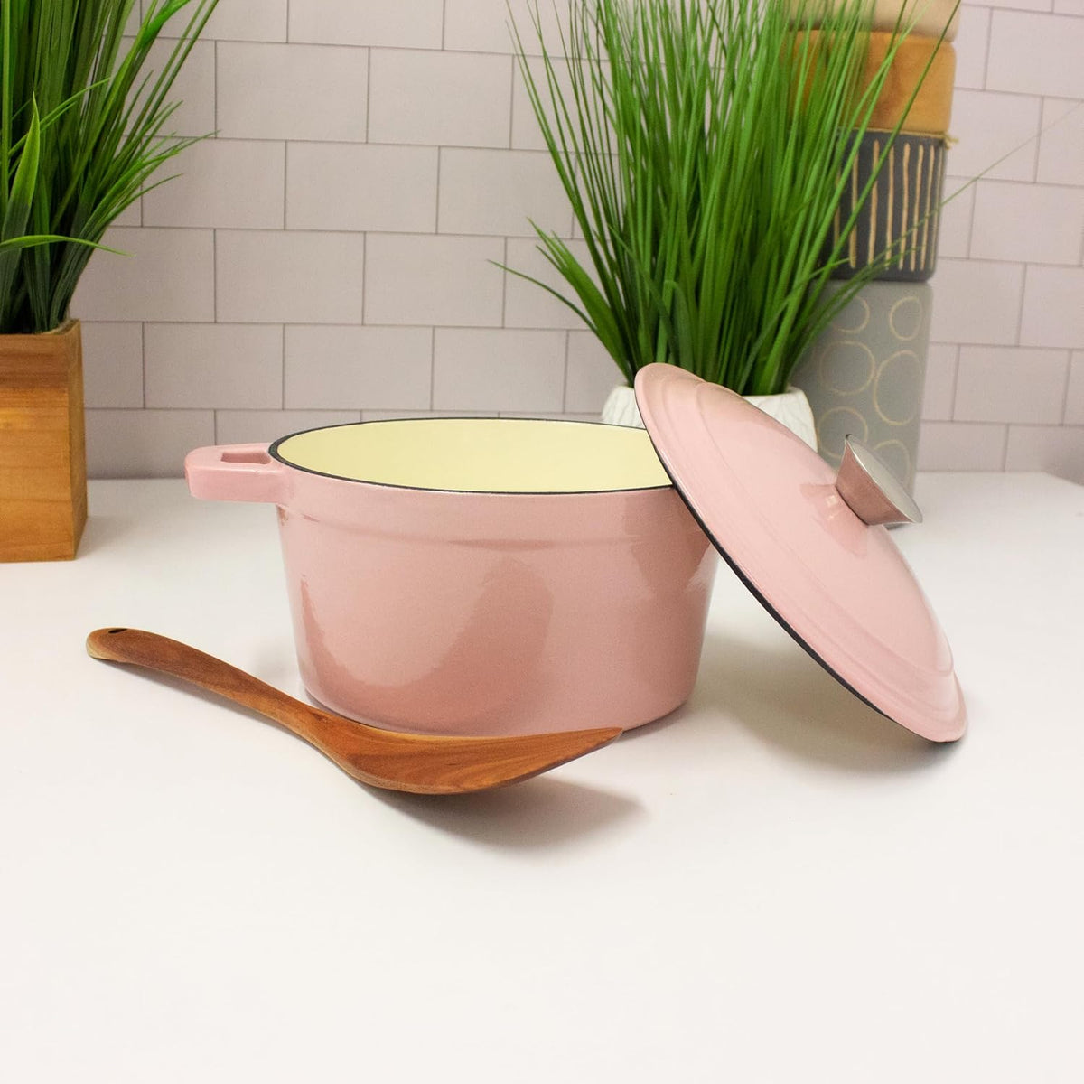 Neo 3 Qt Pink Enameled Cast Iron Round Dutch Oven with Lid