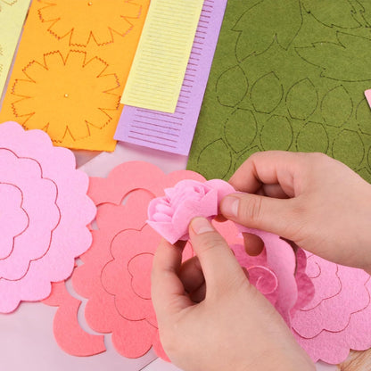 DIY Felt Roses Art Craft Kits, Beginner Floral Gifts for Mother’s Day, 3D Pink Roses Great for Gift and Home Event Decorations