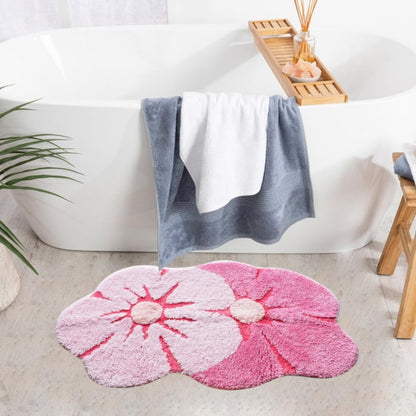 Pink Flower Bath Mat Daisy Floral Light Pink Blush Peach Coral Cute Bathroom Rugs for Girls Funny Shower Fun Bathroom Decor Non-Slip Washable Kids Women Novelty Plant