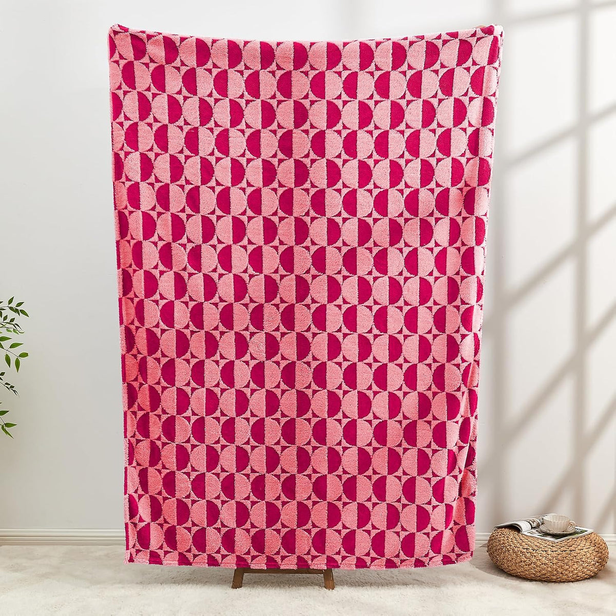 3D Circle Pattern 300 GSM Soft Throw Blankets for Bed - Hot Pink Throw Blankets for Women,Warm Small Throw Blanket, 60x80 Inches